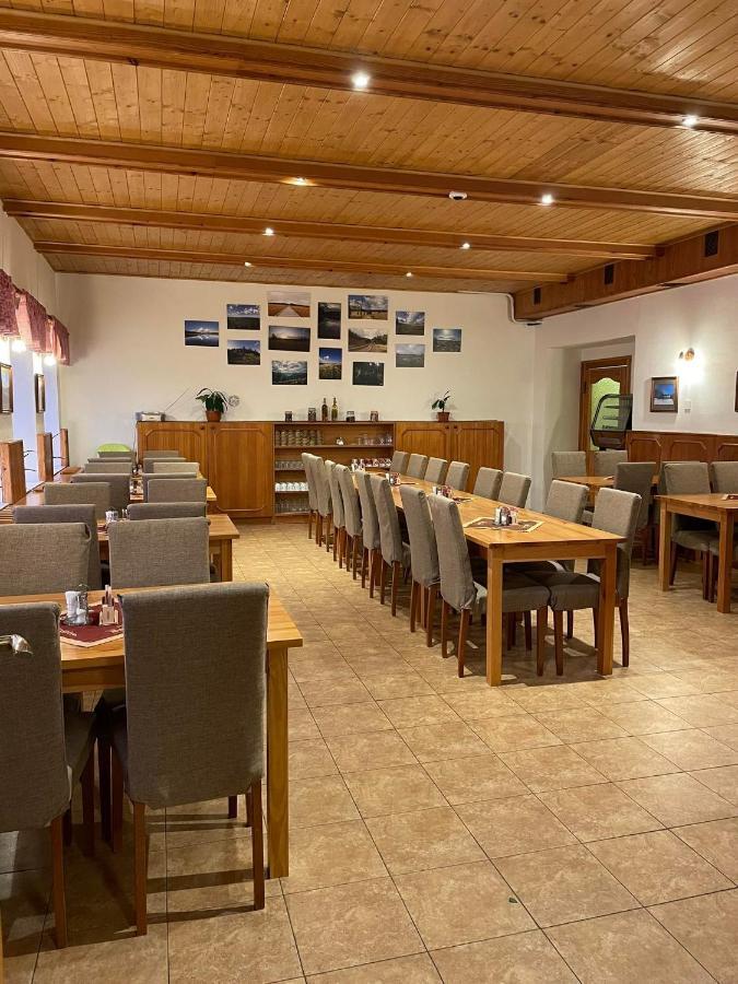 RS BERNOV Zátiší Hotel Nejdek Exterior foto