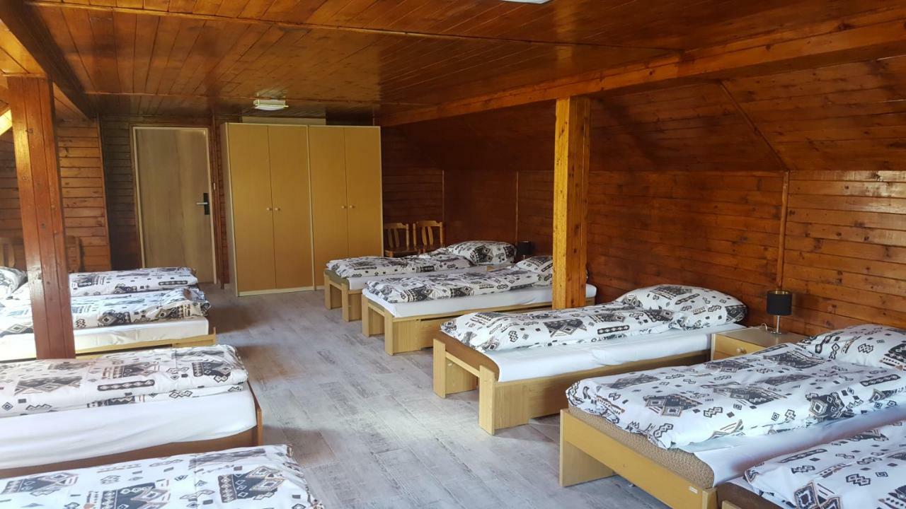 RS BERNOV Zátiší Hotel Nejdek Exterior foto